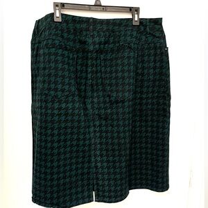 Houndstooth Skirt
